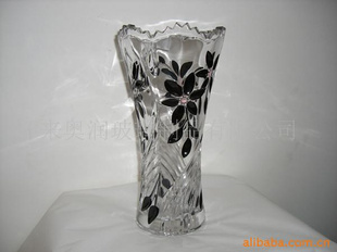 匠心工藝與藝術(shù)美學(xué)的交融 奧潤日用玻璃制品之壓制花瓶賞析